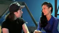 Wayne's World's Mike Meyers and Tia Carrere. | Image Source: YouTube